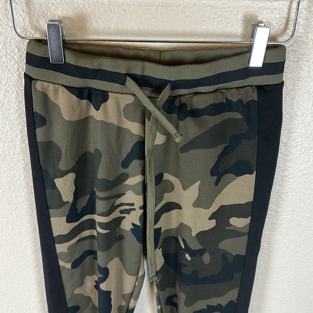 AMERICAN BAZI CAMO JOGGERS - Picture 2 of 9